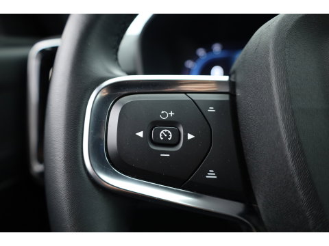 Volvo XC40 Single Motor Plus 69 kWh | SOH 94.4% | Adapt. Cruise | Keyless | Stoel-Stuurverw. | All Season | Camera | 19"