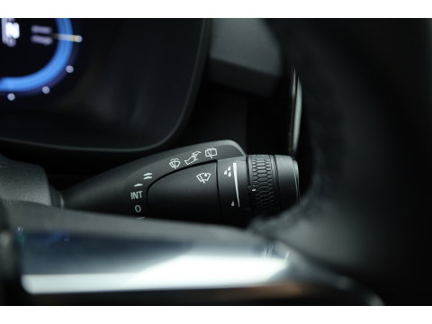 Volvo XC40 Single Motor Plus 69 kWh | SOH 94.4% | Adapt. Cruise | Keyless | Stoel-Stuurverw. | All Season | Camera | 19"