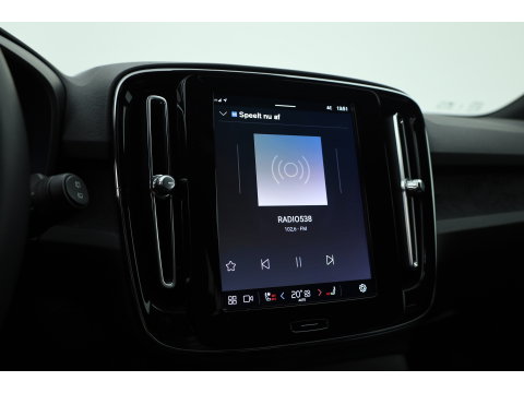 Volvo XC40 Single Motor Plus 69 kWh | SOH 94.4% | Adapt. Cruise | Keyless | Stoel-Stuurverw. | All Season | Camera | 19"
