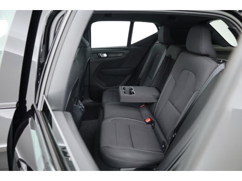 Volvo XC40 Single Motor Plus 69 kWh | SOH 94.4% | Adapt. Cruise | Keyless | Stoel-Stuurverw. | All Season | Camera | 19"