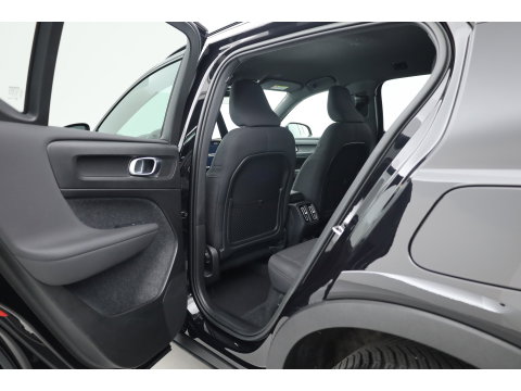 Volvo XC40 Single Motor Plus 69 kWh | SOH 94.4% | Adapt. Cruise | Keyless | Stoel-Stuurverw. | All Season | Camera | 19"