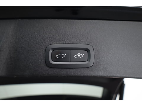 Volvo XC40 Single Motor Plus 69 kWh | SOH 94.4% | Adapt. Cruise | Keyless | Stoel-Stuurverw. | All Season | Camera | 19"