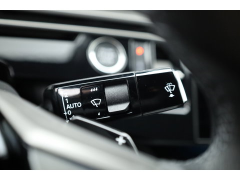 Peugeot 3008 1.2 Hybrid 136 Allure | Dig. Cockpit | Keyless | 360cam | Adapt. Cruise | Trekhaak | All Season | Apple Carplay & Android Auto