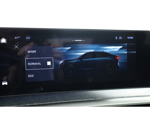 Peugeot 3008 1.2 Hybrid 136 Allure | Dig. Cockpit | Keyless | 360cam | Adapt. Cruise | Trekhaak | All Season | Apple Carplay & Android Auto
