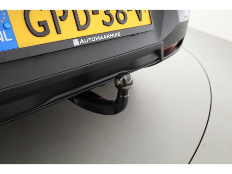 Peugeot 3008 1.2 Hybrid 136 Allure | Dig. Cockpit | Keyless | 360cam | Adapt. Cruise | Trekhaak | All Season | Apple Carplay & Android Auto