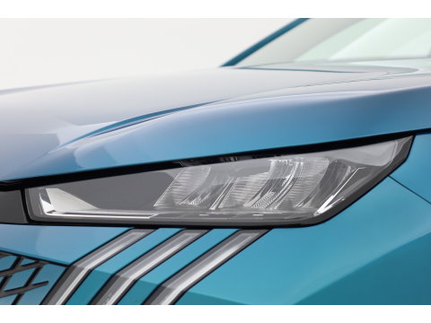 Peugeot 3008 1.2 Hybrid 136 Allure | Dig. Cockpit | Keyless | 360cam | Adapt. Cruise | Trekhaak | All Season | Apple Carplay & Android Auto
