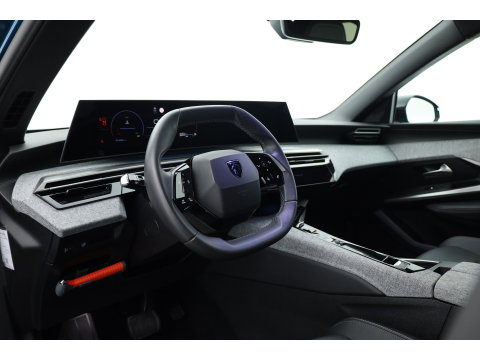 Peugeot 3008 1.2 Hybrid 136 Allure | Dig. Cockpit | Keyless | 360cam | Adapt. Cruise | Trekhaak | All Season | Apple Carplay & Android Auto