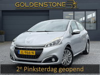 Peugeot 208 - 1.2 PureTech Allure Dealer Onderhouden,110pk,Pano,Navi,Trekhaak,Pdc,N.A.P,Weinig Km,5 Deurs,Lm velgen,Recent beurt gehad,Apk tot 05-2027