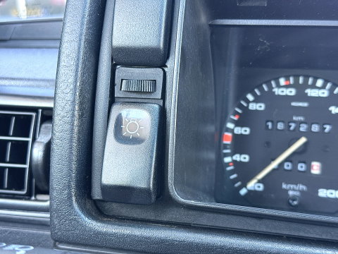 Volkswagen Golf 1.6 D CL 4+E | Uniek! | Origineel Nederlands | Ruim 32 jaar één eigenaar! |