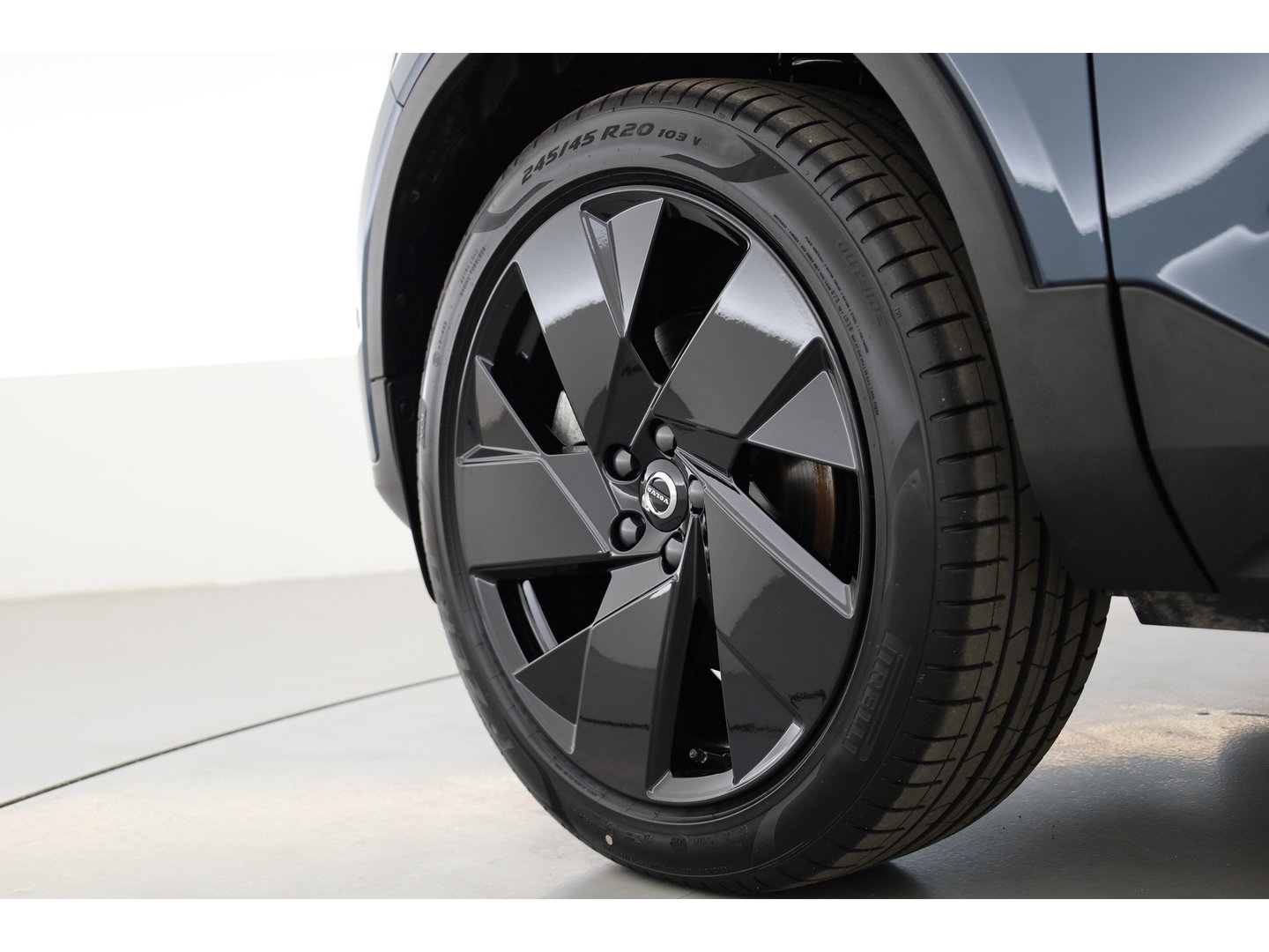 Volvo XC40 2.0 B3 Ultra Black Edition | Pano | ACC | Blis | 360 Cam | H&K Audio | Stoel & Stuur verwarming |