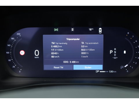 Volvo XC40 2.0 B3 Ultra Black Edition | Pano | ACC | Blis | 360 Cam | H&K Audio | Stoel & Stuur verwarming |
