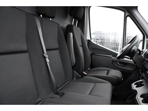 Mercedes-Benz Sprinter 317 1.9 CDI L2H2 RWD PB Edition Camera, Cruise, Carplay, 3500kg Trekhaak, 170PK, Automaat, LED,  Multimedia, UNIEK!