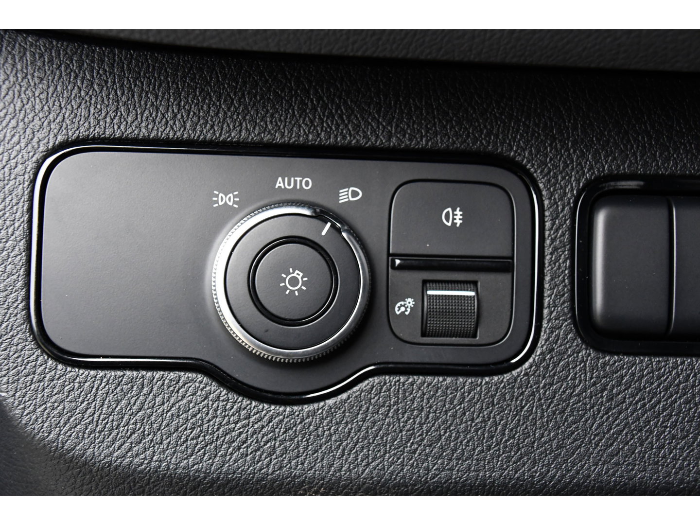 Mercedes-Benz Sprinter 317 1.9 CDI L2H2 RWD PB Edition Camera, Cruise, Carplay, 3500kg Trekhaak, 170PK, Automaat, LED,  Multimedia, UNIEK!