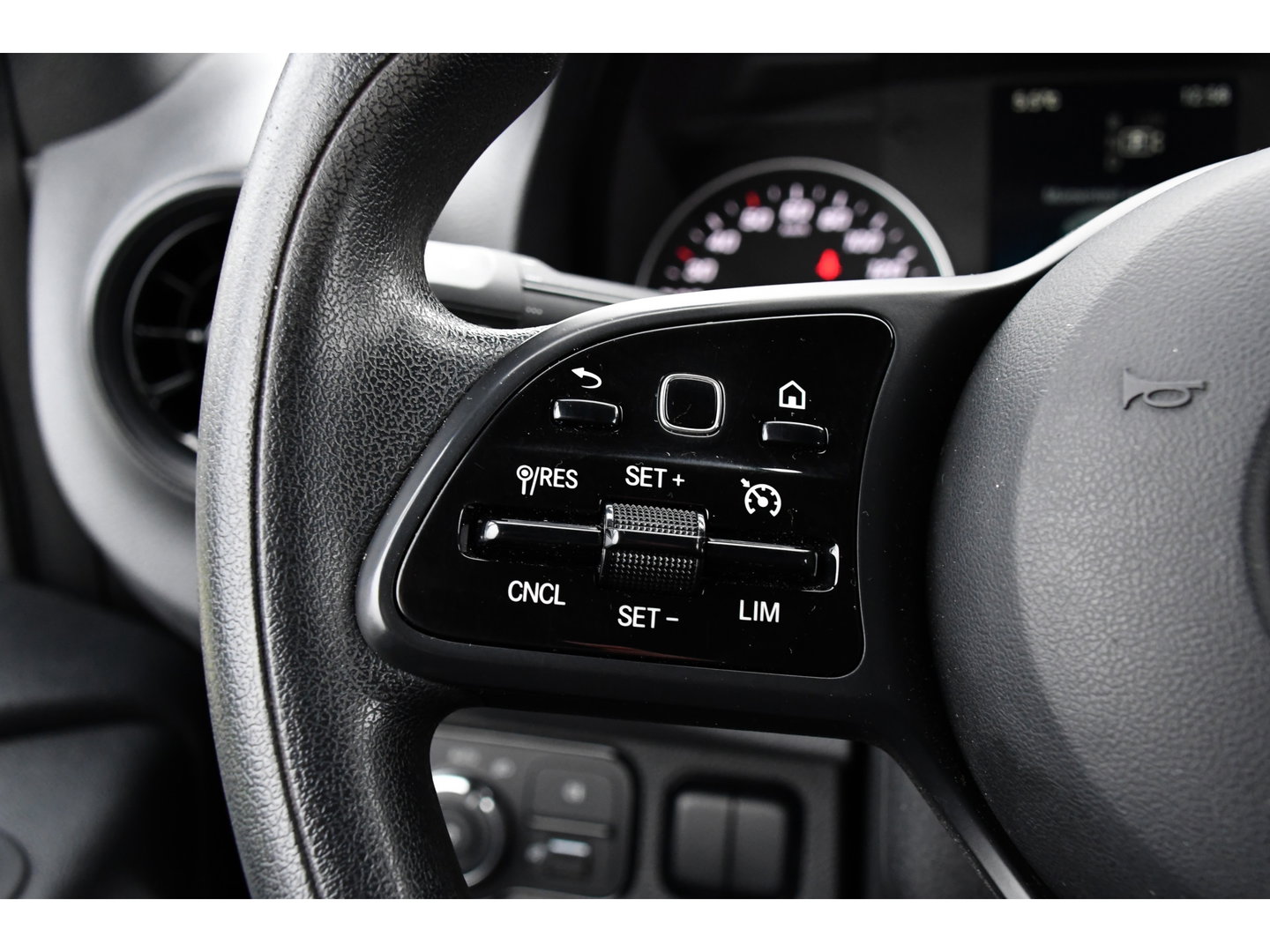 Mercedes-Benz Sprinter 317 1.9 CDI L2H2 RWD PB Edition Camera, Cruise, Carplay, 3500kg Trekhaak, 170PK, Automaat, LED,  Multimedia, UNIEK!