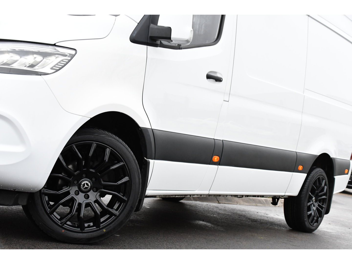 Mercedes-Benz Sprinter 317 1.9 CDI L2H2 RWD PB Edition Camera, Cruise, Carplay, 3500kg Trekhaak, 170PK, Automaat, LED,  Multimedia, UNIEK!