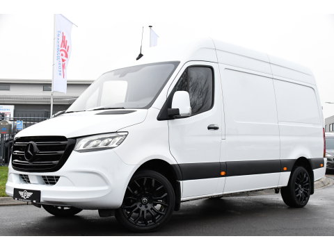 Mercedes-Benz Sprinter 317 1.9 CDI L2H2 RWD PB Edition Camera, Cruise, Carplay, 3500kg Trekhaak, 170PK, Automaat, LED,  Multimedia, UNIEK!