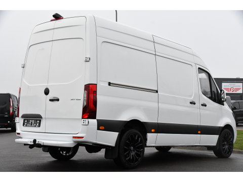 Mercedes-Benz Sprinter 317 1.9 CDI L2H2 RWD PB Edition Camera, Cruise, Carplay, 3500kg Trekhaak, 170PK, Automaat, LED,  Multimedia, UNIEK!
