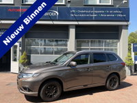 Mitsubishi Outlander - 2.0 PHEV Business Edition Automaat,Navi,18Inch,Clima Trekhaak 4X4  Dealer onderhouden 122pk