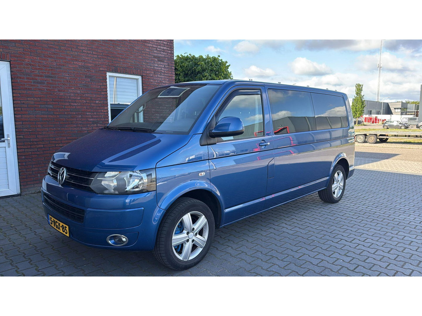 Volkswagen Transporter 2.0 TDI L2H1 DC Comfortline Automaat Leer