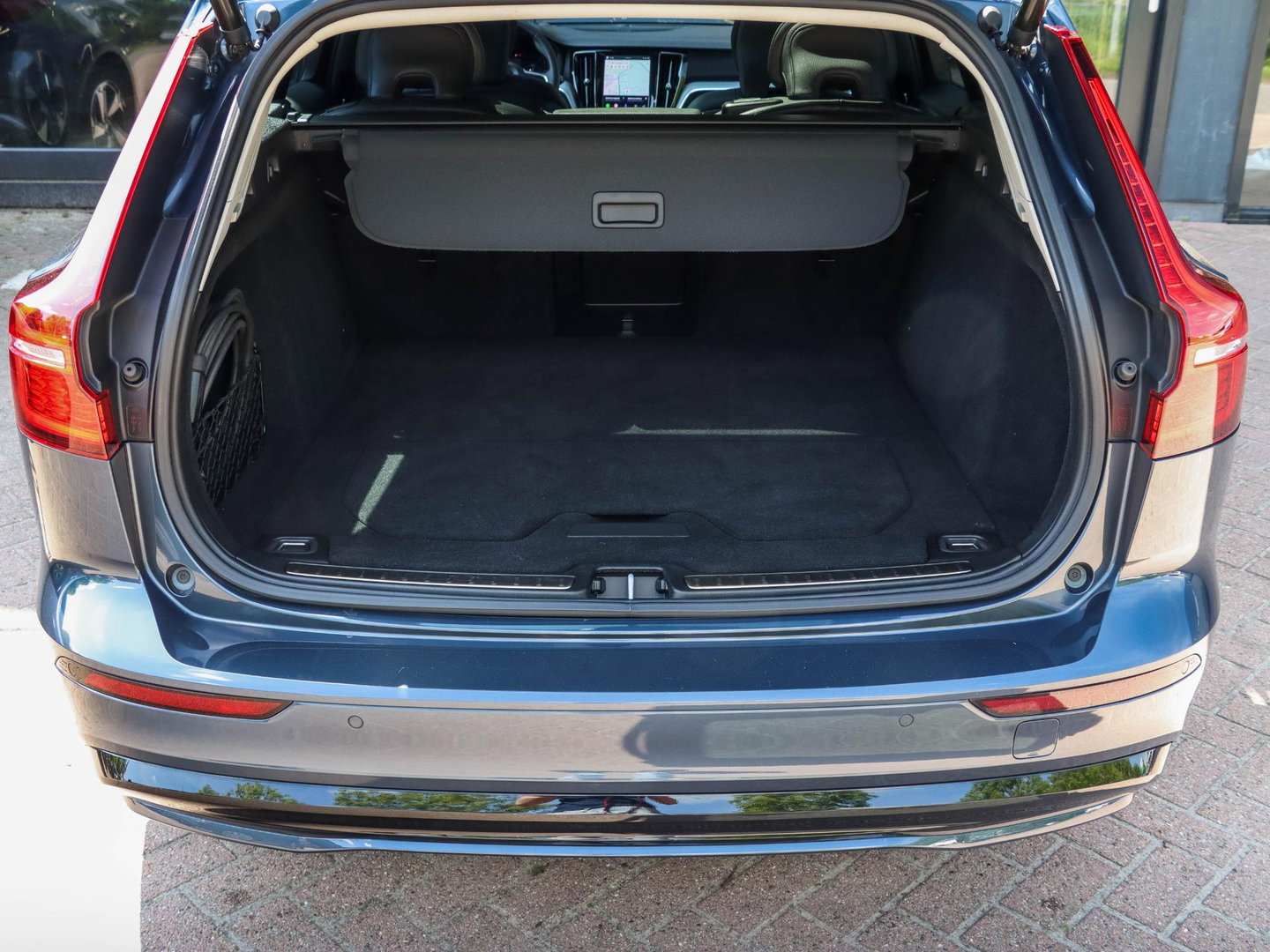 Volvo V60 T6 AWD Plus Dark Pano 360 Cam Trekh. Harman Kardon 19''