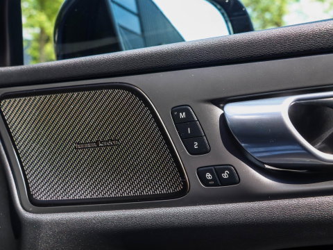 Volvo V60 T6 AWD Plus Dark Pano 360 Cam Trekh. Harman Kardon 19''