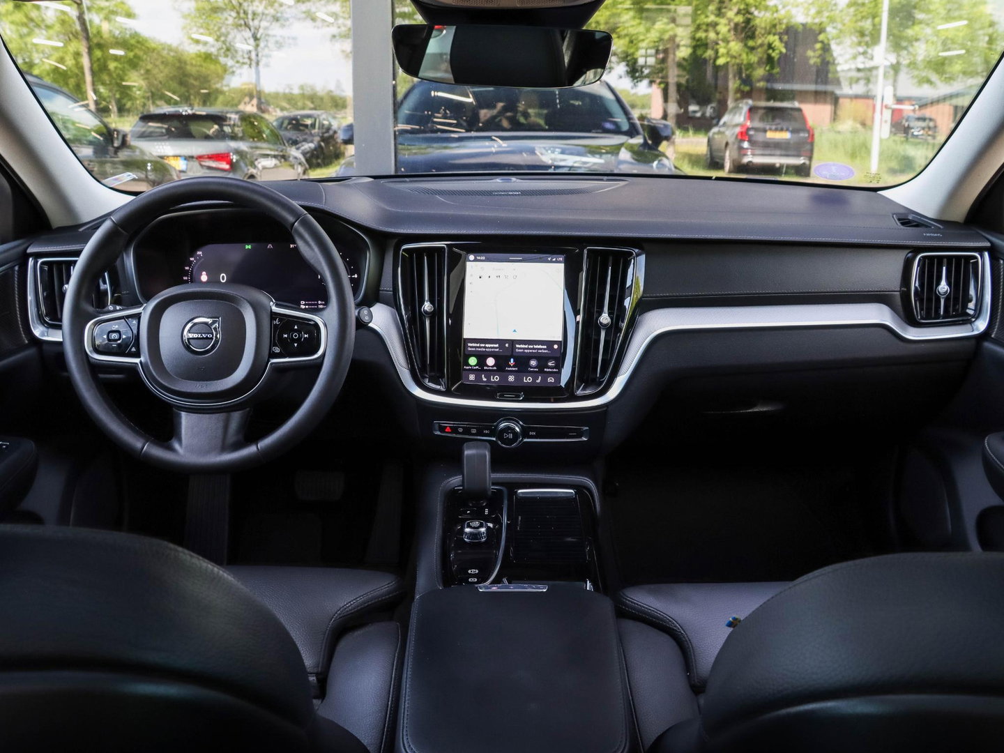 Volvo V60 T6 AWD Plus Dark Pano 360 Cam Trekh. Harman Kardon 19''
