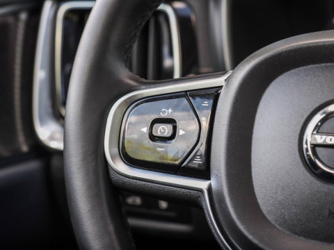 Volvo V60 T6 AWD Plus Dark Pano 360 Cam Trekh. Harman Kardon 19''