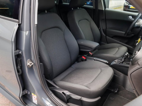 Audi A1 Sportback 1.0 TFSI Sport S line Edition Clima PDC Stoelverwarming