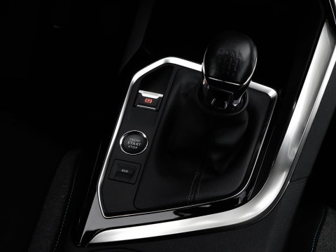 Peugeot 3008 1.2 PureTech Active | Stoelverwarming | Navigatie via Carplay