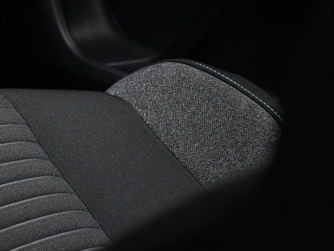 Peugeot 3008 1.2 PureTech Active | Stoelverwarming | Navigatie via Carplay