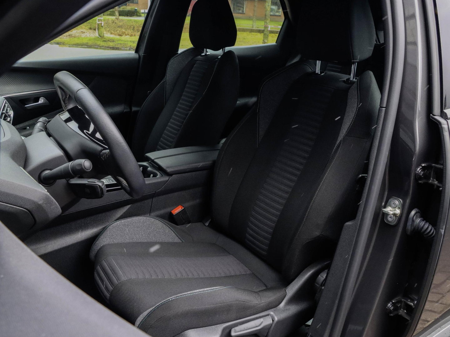 Peugeot 3008 1.2 PureTech Active | Stoelverwarming | Navigatie via Carplay