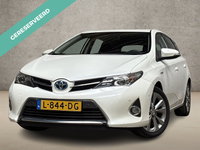 Toyota Auris - 1.8 Hybrid Sport Automaat (NAVIGATIE, CAMERA, STOELVERWARMING, SPORTSTOELEN, LM VELGEN, KEYLESS, CRUISE, NIEUWSTAAT)