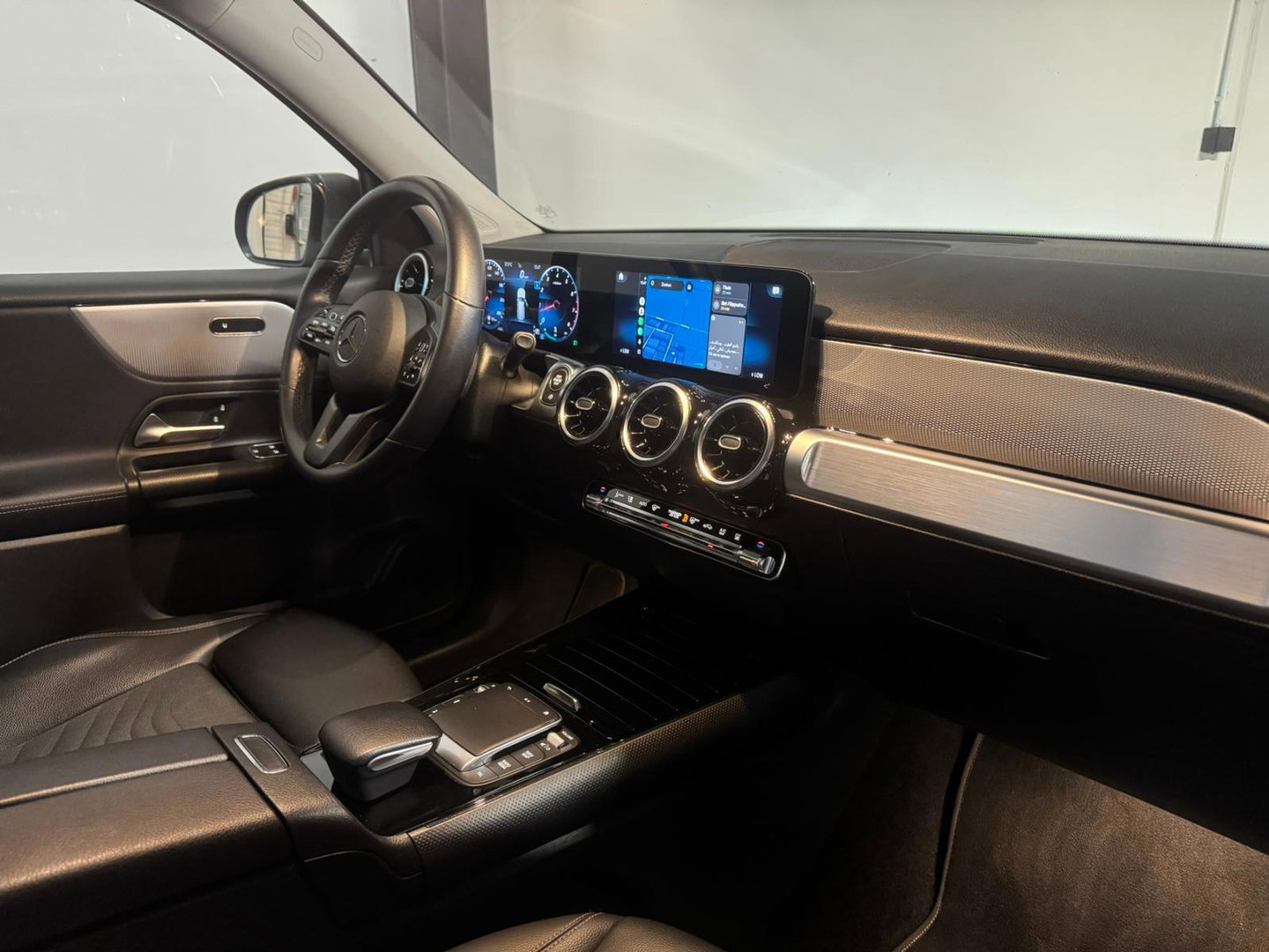 Mercedes-Benz GLB 250 4MATIC PANO KEYLESS CAM