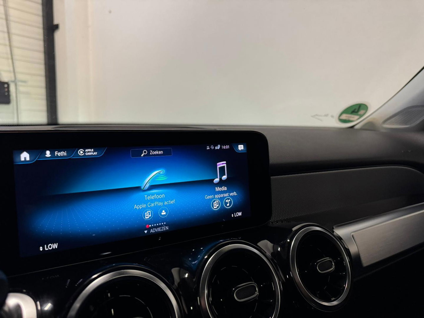 Mercedes-Benz GLB 250 4MATIC PANO KEYLESS CAM