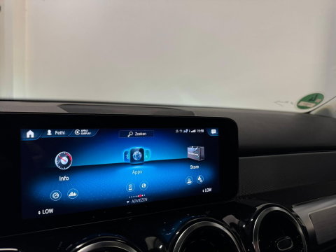 Mercedes-Benz GLB 250 4MATIC PANO KEYLESS CAM