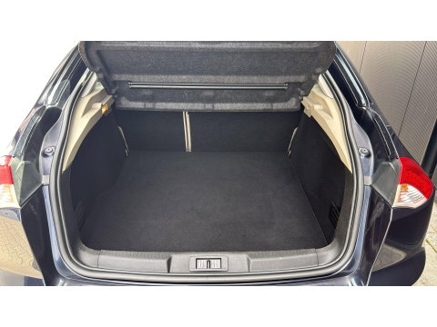 Renault Laguna 2.0 16V T 170PK Initiale Aut. Leer stoelverwarming Cruise Keyless