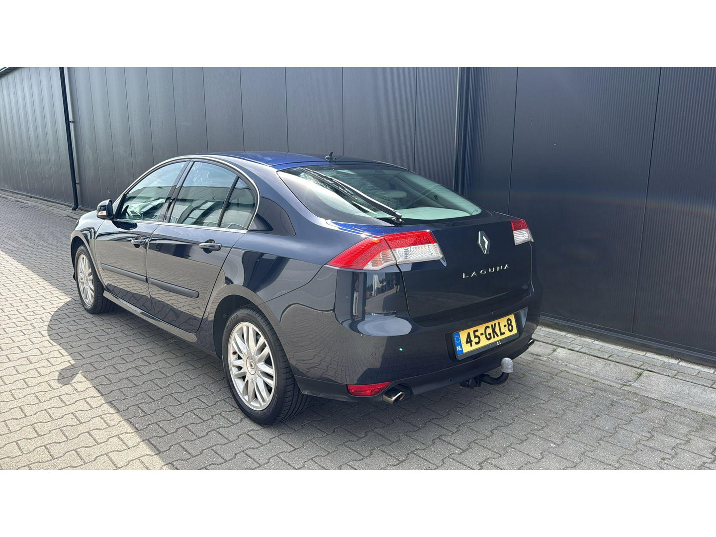 Renault Laguna 2.0 16V T 170PK Initiale Aut. Leer stoelverwarming Cruise Keyless