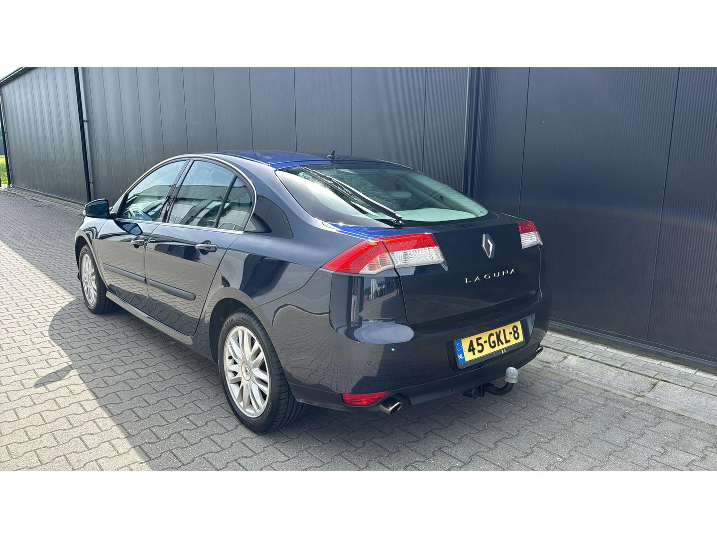 Renault Laguna 2.0 16V T 170PK Initiale Aut. Leer stoelverwarming Cruise Keyless