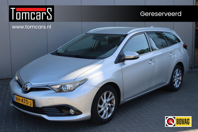 Toyota Auris - Touring Sports 1.2T 116PK Automaat Aspiration Navigatie/Camera/Stoelverwarming/Cruise-control