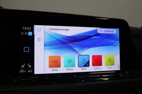Volkswagen Golf 1.4 eHybrid Style Panoramadak Stoelverwarming Ergo Active 24 Maanden garantie* (Vraag naar de voorwaarden)