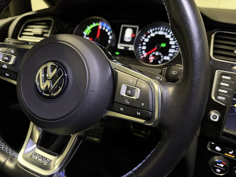 Volkswagen Golf 1.4 TSI GTE SOH 93% Carplay Stoelverwarming