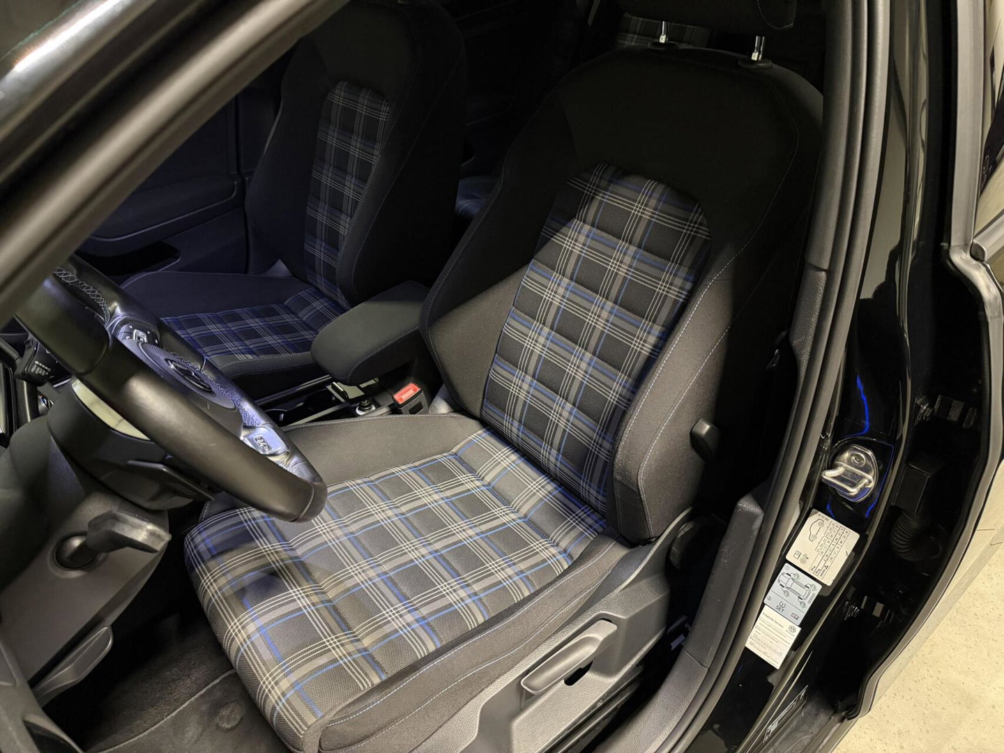 Volkswagen Golf 1.4 TSI GTE SOH 93% Carplay Stoelverwarming
