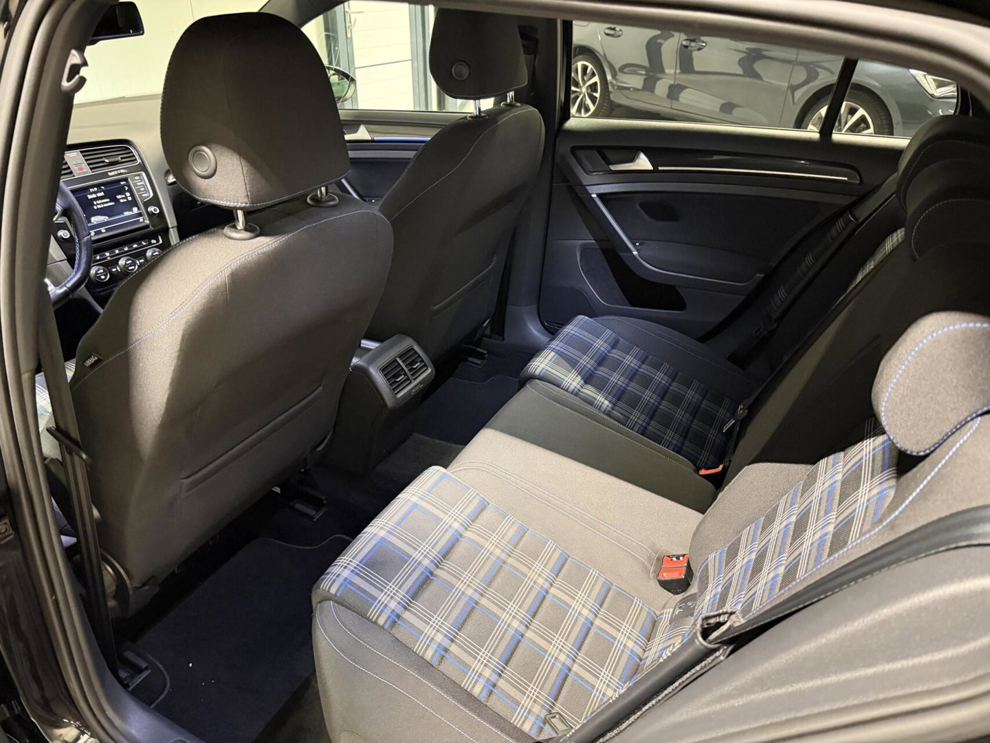 Volkswagen Golf 1.4 TSI GTE SOH 93% Carplay Stoelverwarming