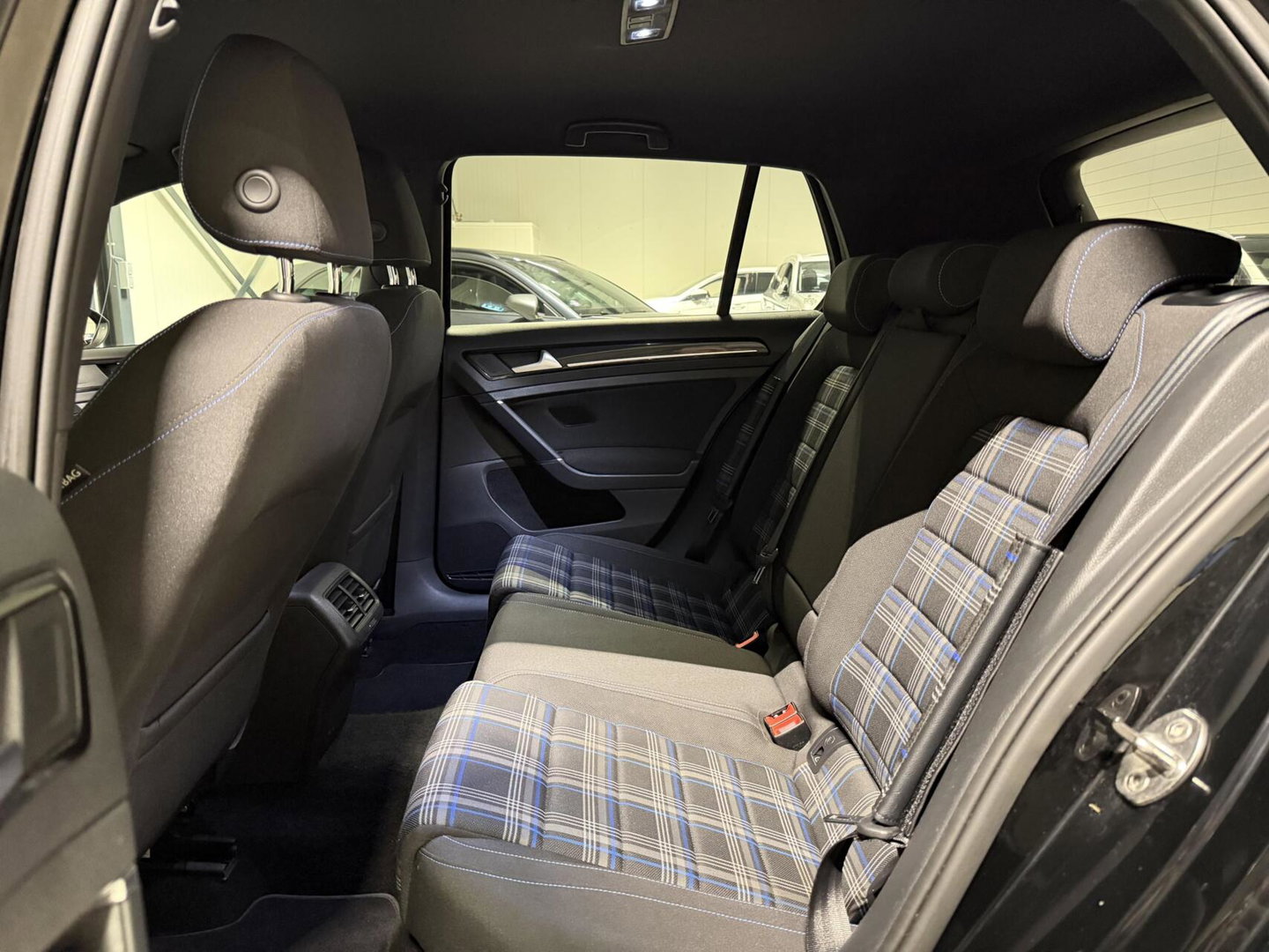 Volkswagen Golf 1.4 TSI GTE SOH 93% Carplay Stoelverwarming
