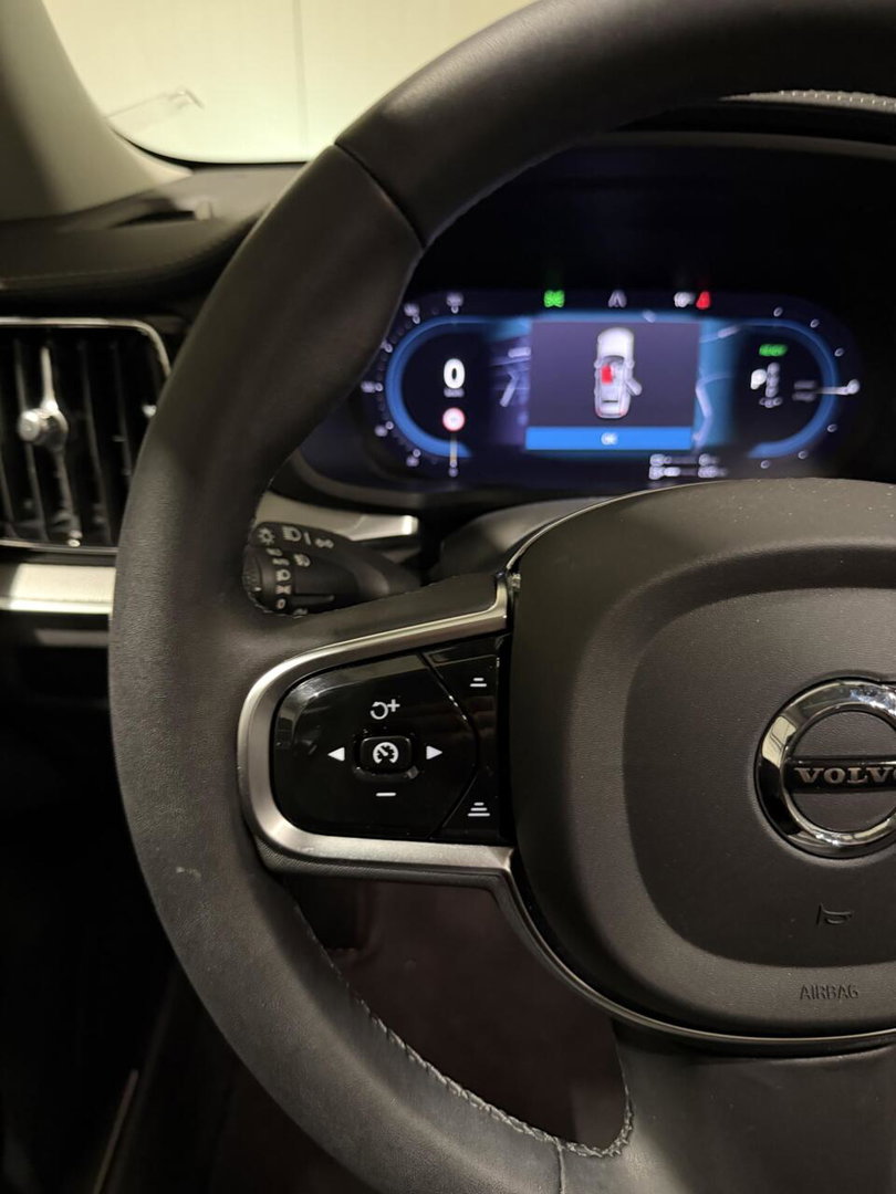 Volvo V60 2.0 T6 Plug-in hybrid AWD Ultimate Bright Pano H&K