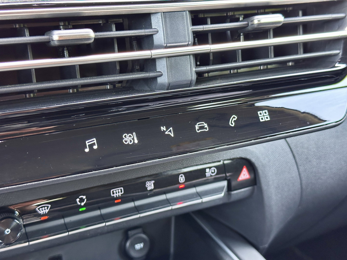 Citroën C5 Aircross 1.6 Plug-in Hybrid 225 Feel | Apple Carplay | Achteruitrijcamera | Android Auto | Keyless | DAB | Lane Assist | Isofix