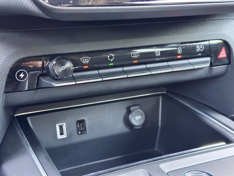 Citroën C5 Aircross 1.6 Plug-in Hybrid 225 Feel | Apple Carplay | Achteruitrijcamera | Android Auto | Keyless | DAB | Lane Assist | Isofix