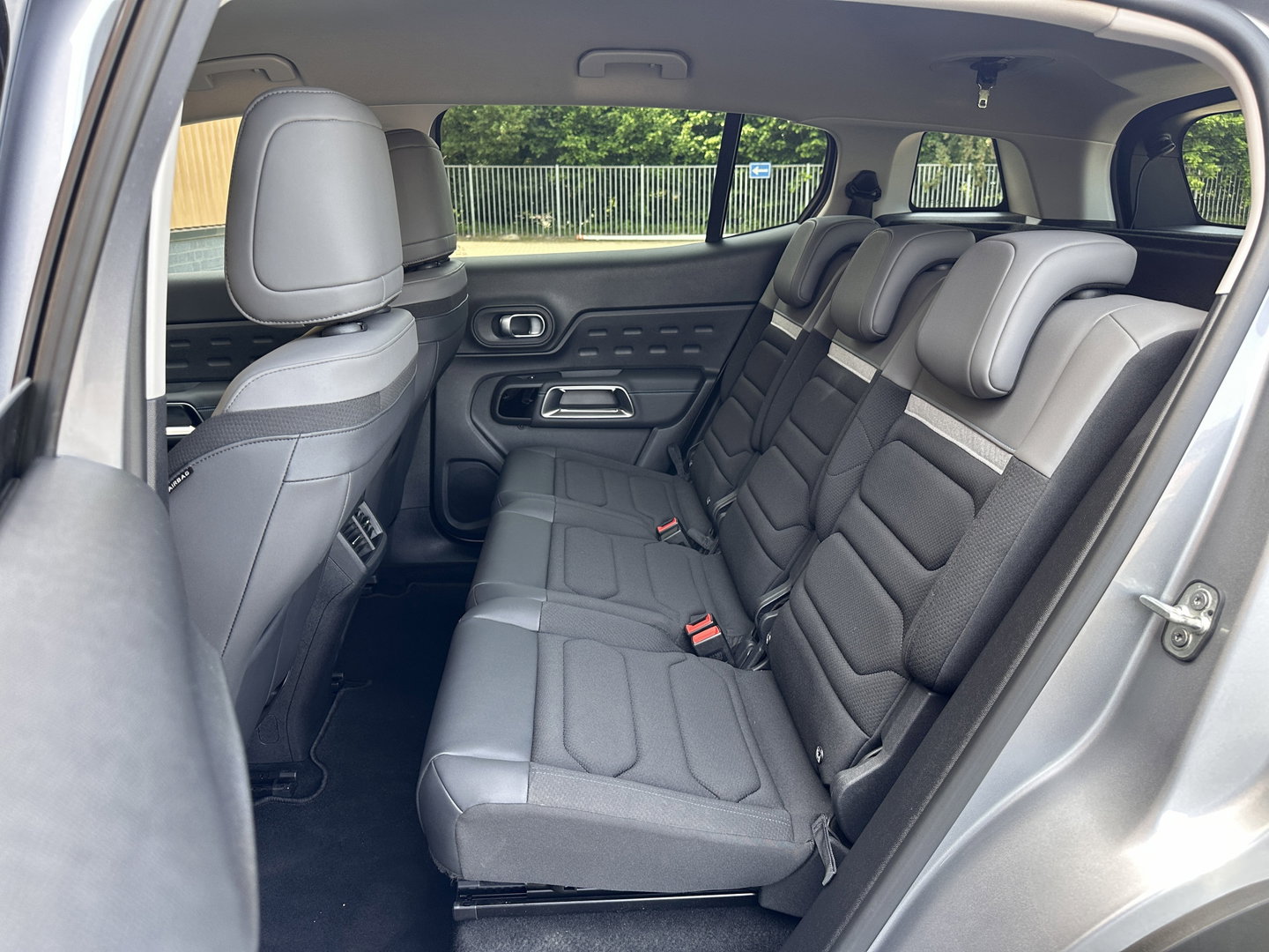 Citroën C5 Aircross 1.6 Plug-in Hybrid 225 Feel | Apple Carplay | Achteruitrijcamera | Android Auto | Keyless | DAB | Lane Assist | Isofix
