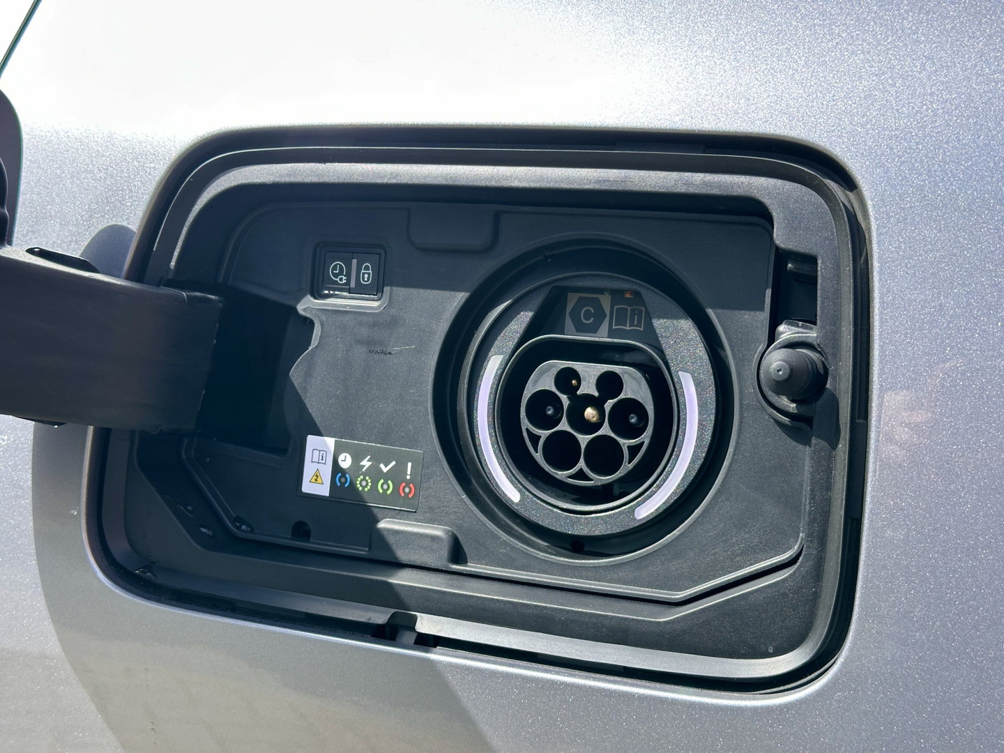 Citroën C5 Aircross 1.6 Plug-in Hybrid 225 Feel | Apple Carplay | Achteruitrijcamera | Android Auto | Keyless | DAB | Lane Assist | Isofix