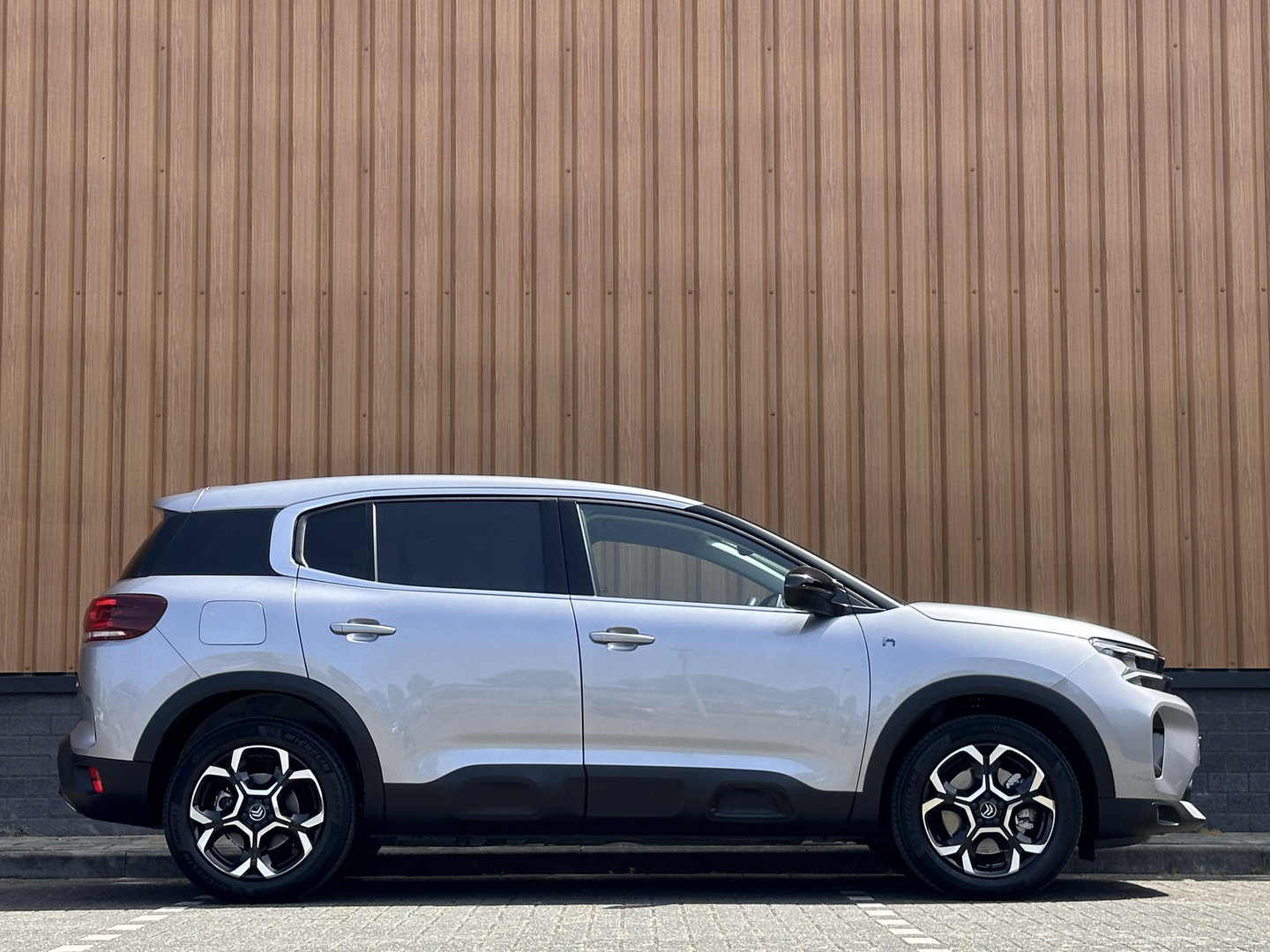 Citroën C5 Aircross 1.6 Plug-in Hybrid 225 Feel | Apple Carplay | Achteruitrijcamera | Android Auto | Keyless | DAB | Lane Assist | Isofix